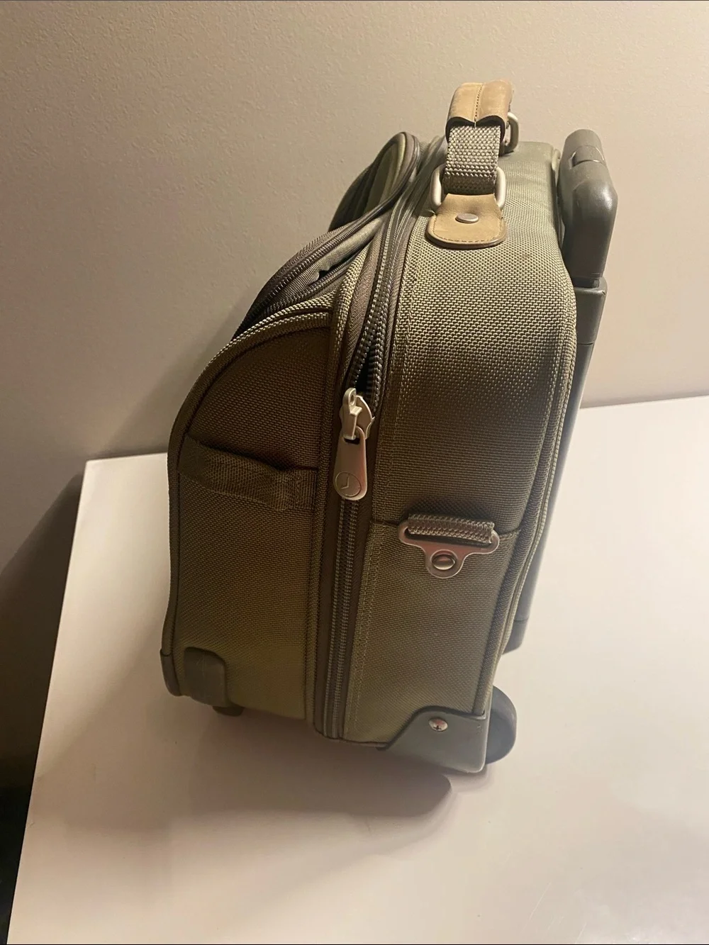 Briggs & Riley 2-Wheel Cabin Bag Carry On Luggage Olive Green